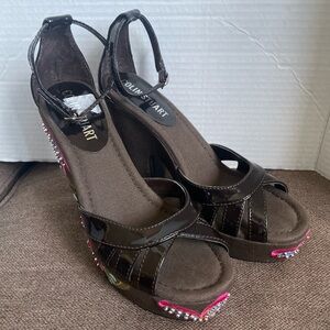 Colin Stuart Platform High Heels Shoes For Women’s Size 6 1/2. Brown Color.